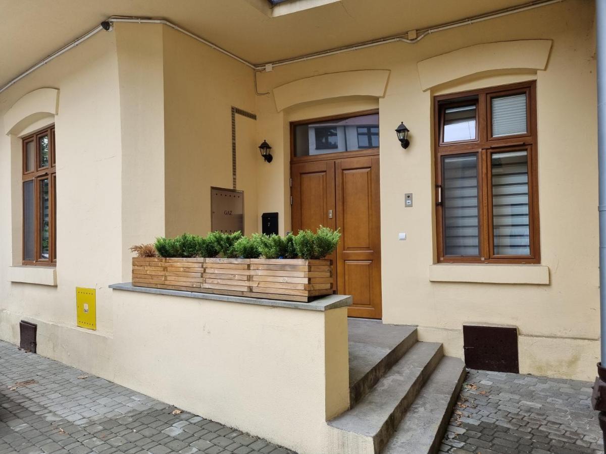 Apartament Sobieskiego Nowy Sącz Exteriör bild